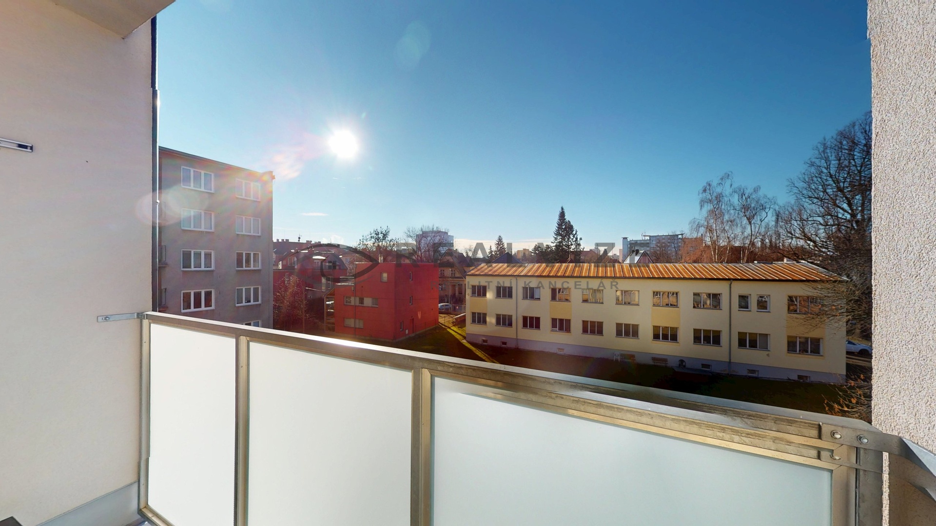 Byt Brožíkova 2+1 balkon