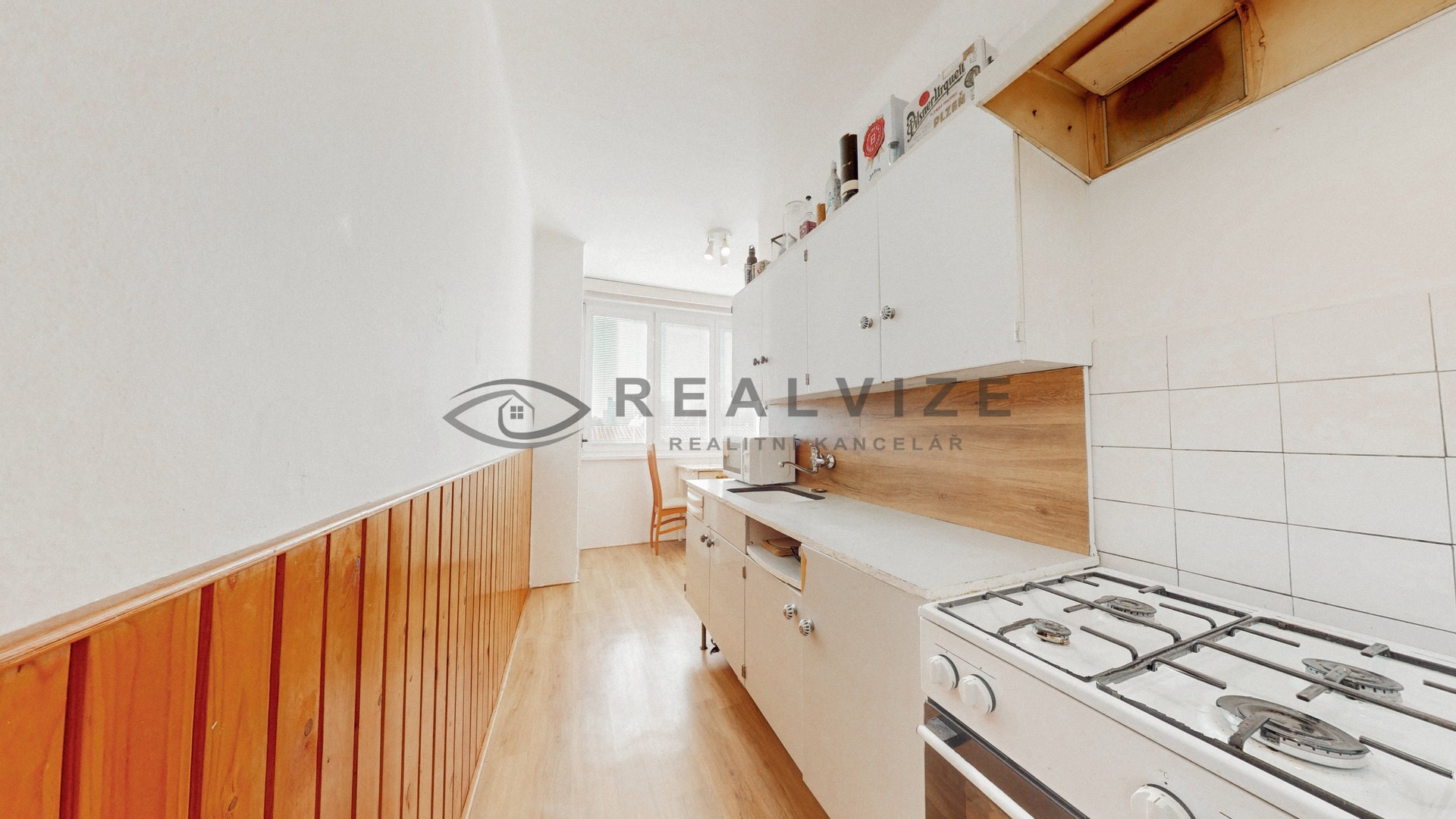 Byt Brožíkova 2+1 kuchyně 2