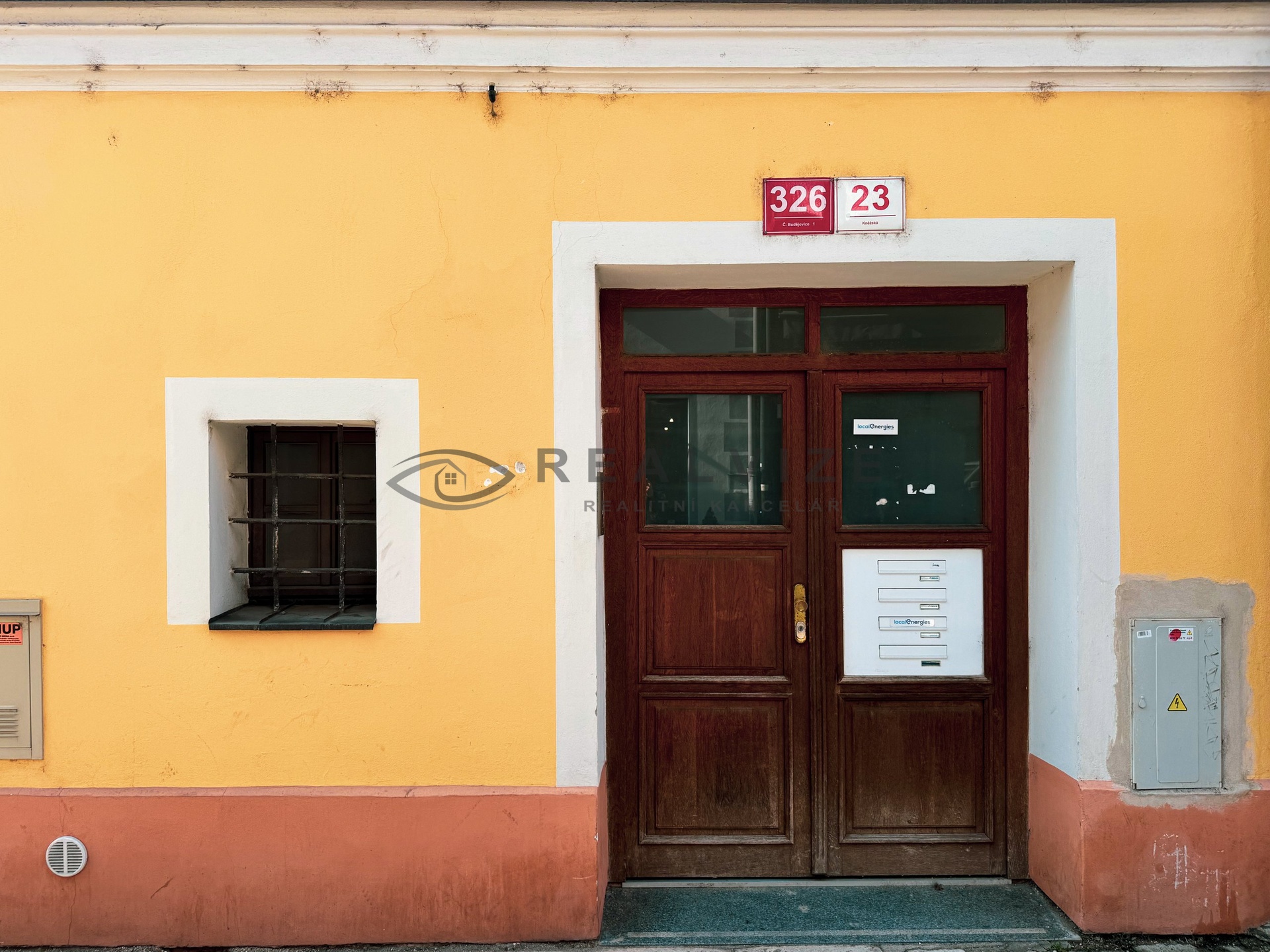 Moderní 1+kk, 27m2 k pronájmu vstup