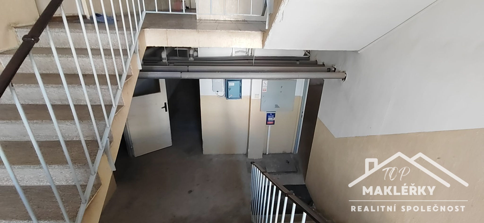 e8776380-6144-4554-b41f-b5fbc0dbdc21