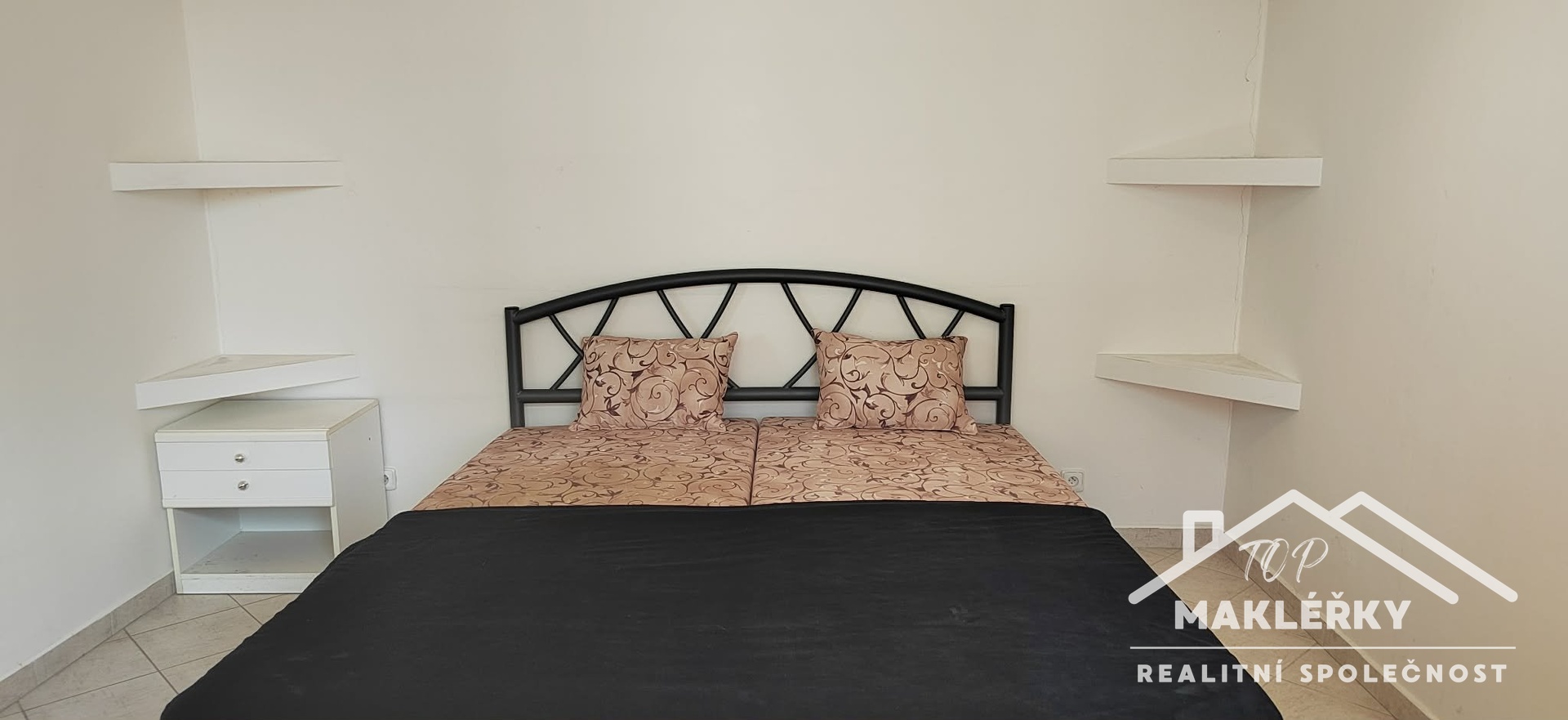 b5e807c4-827f-4351-b800-ba3f12216e12