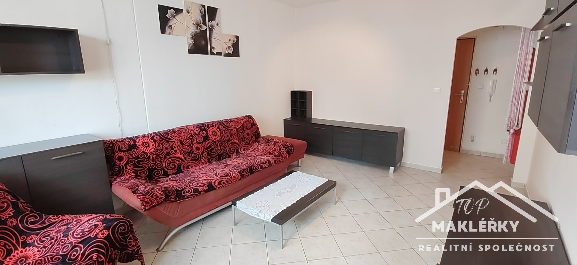 b023821d-06c2-429b-ae59-6d1a8293421e