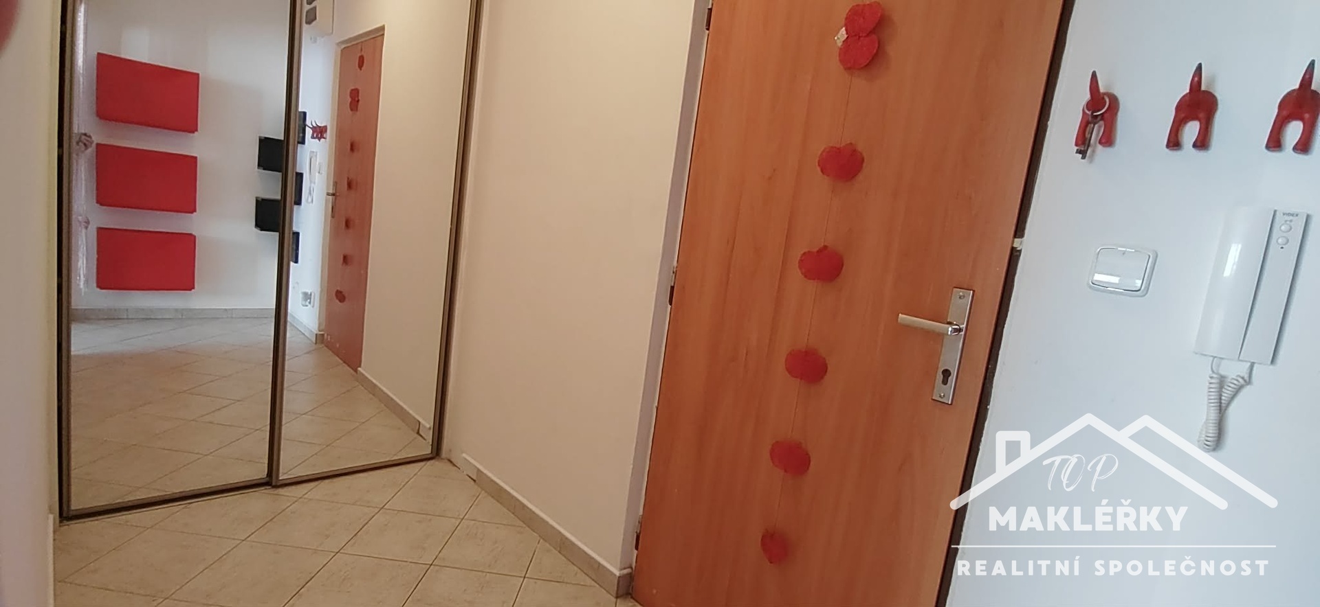 d09b53fc-f742-4c34-af23-e4428ff19e58