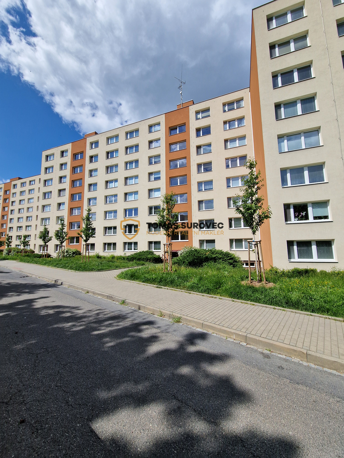 dům