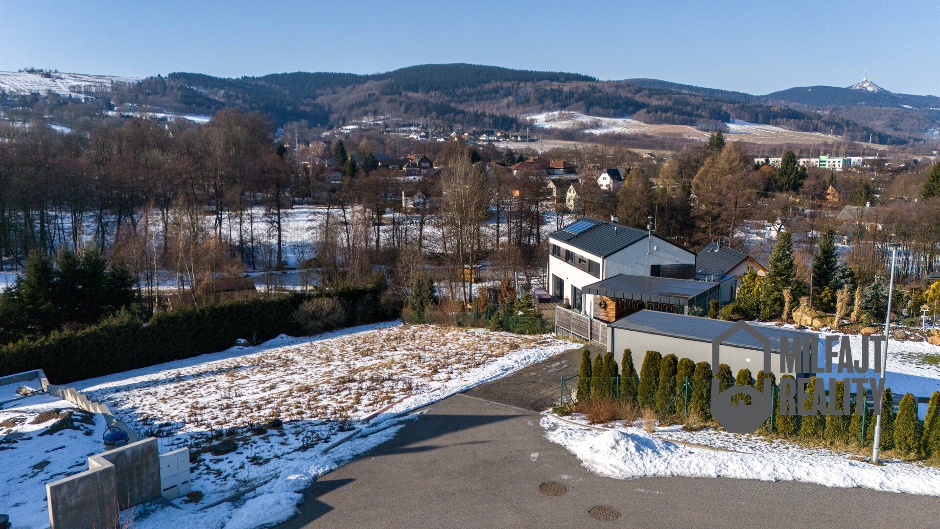 (2) Jirka Pozemek Foto 11