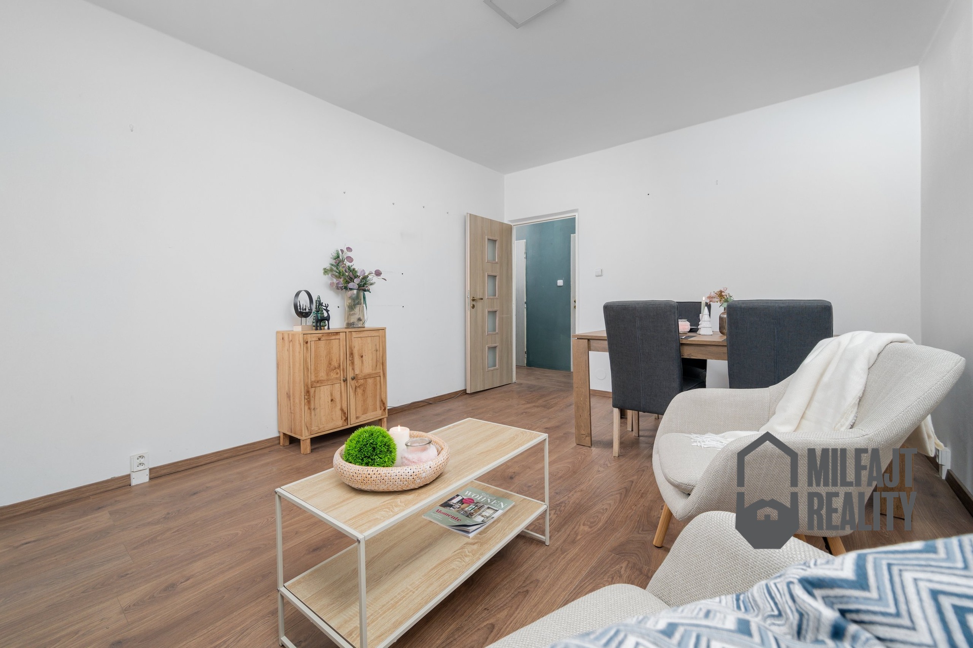 2025-12-18-10-14-23-CZ8_3809