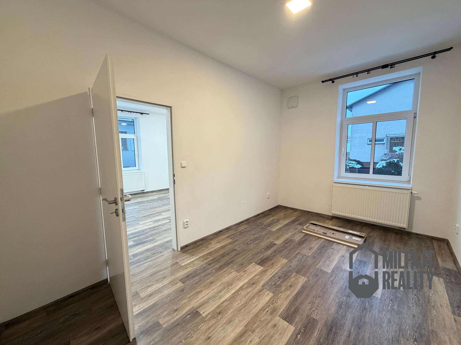 c41c0c8e-92e3-48f8-aad0-2efa409494cb