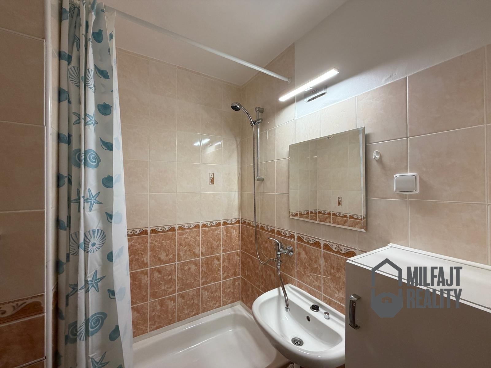 4b1f14b3-9fbf-4857-acac-3bfe416dce4d