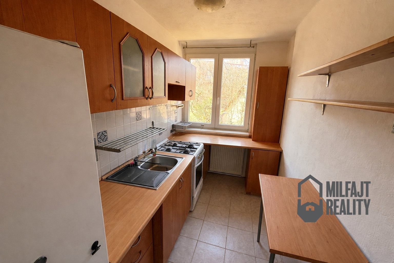 B56384A1-3496-4E59-8F48-730FB528AECB