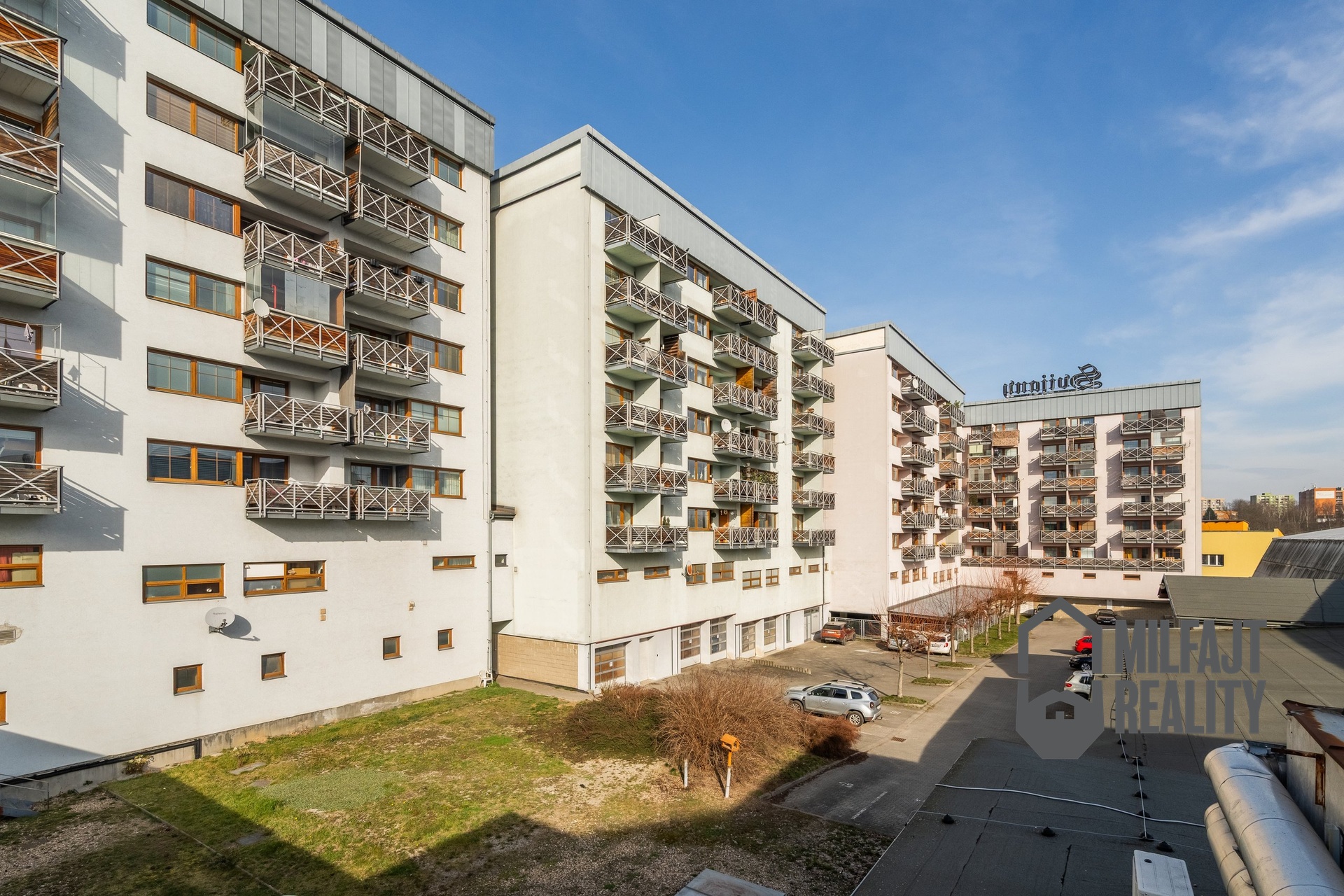 2025-03-10-15-01-26-CZ8_2327