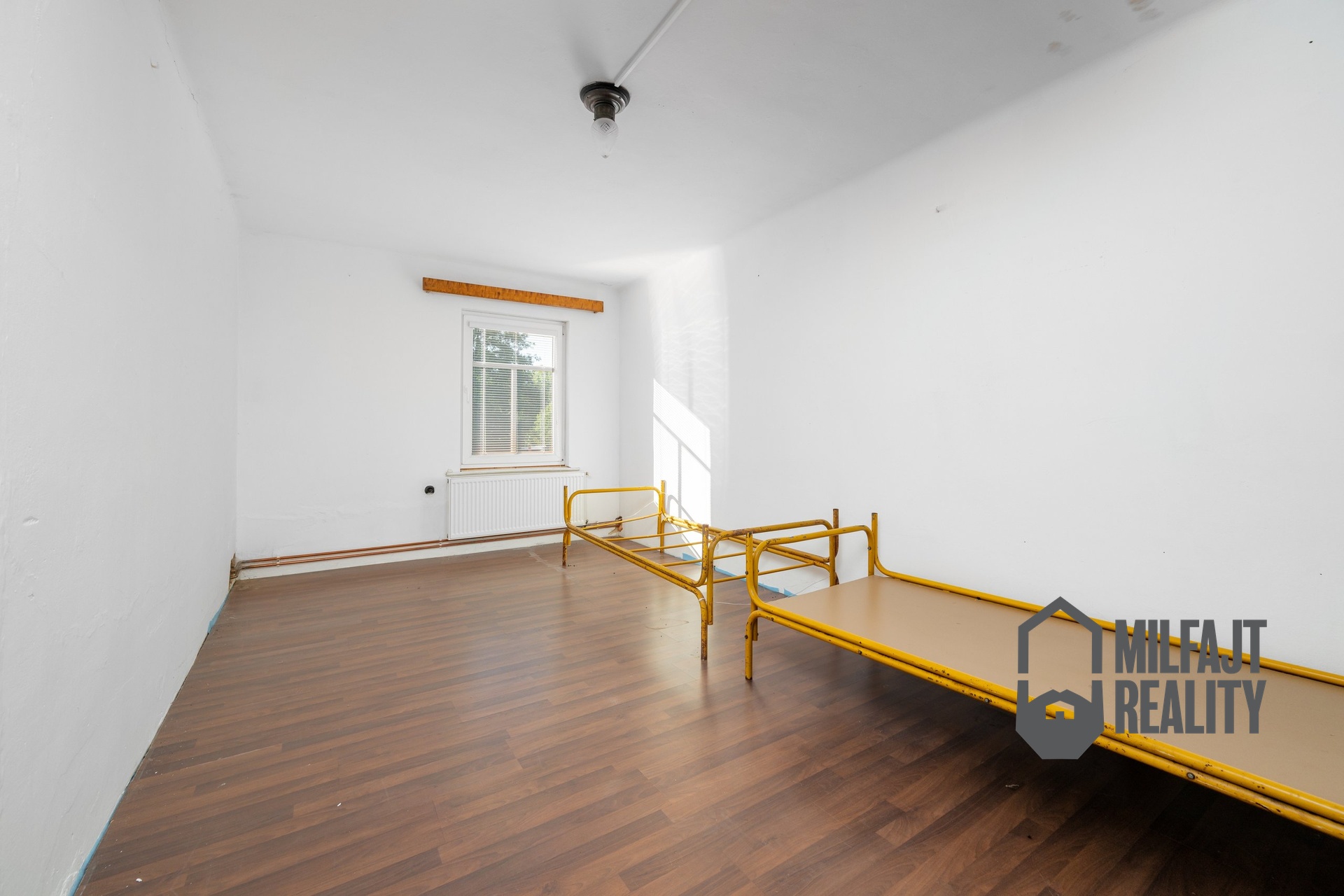 2025-09-30-09-45-28-CZ8_4155