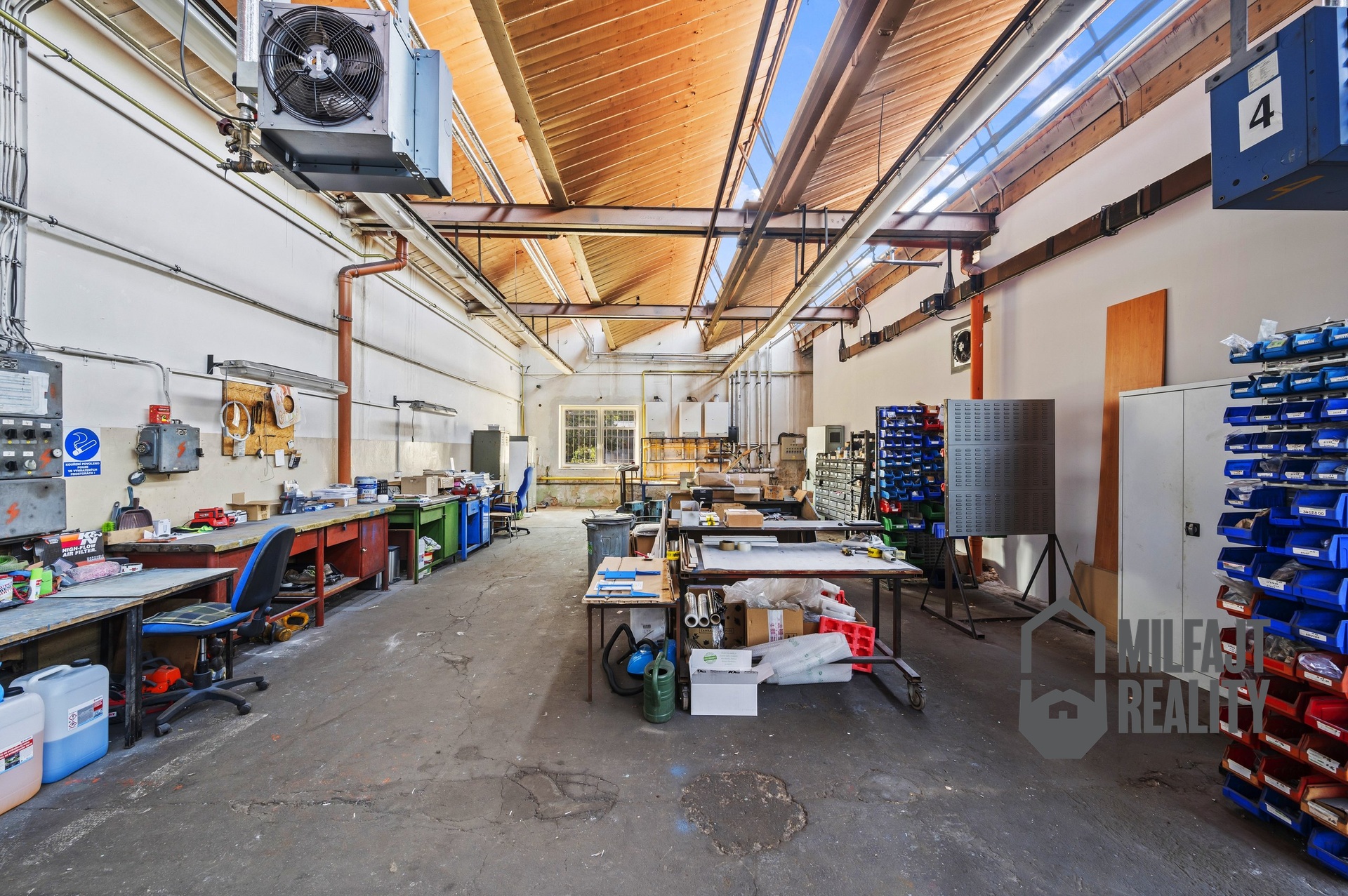 2024-09-03-16-00-47-CZ6_2176