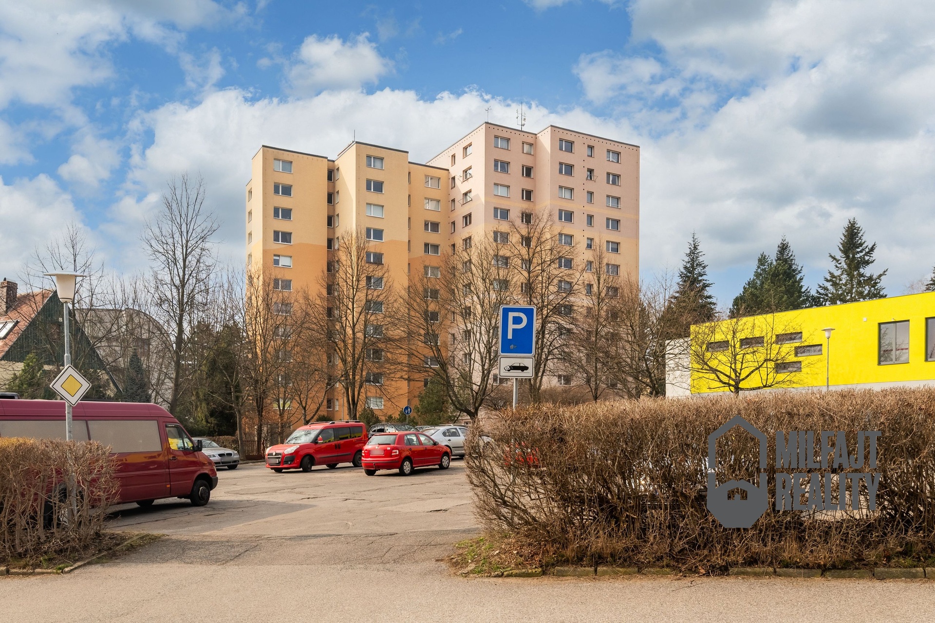 2025-03-11-13-48-42-CZ8_2626