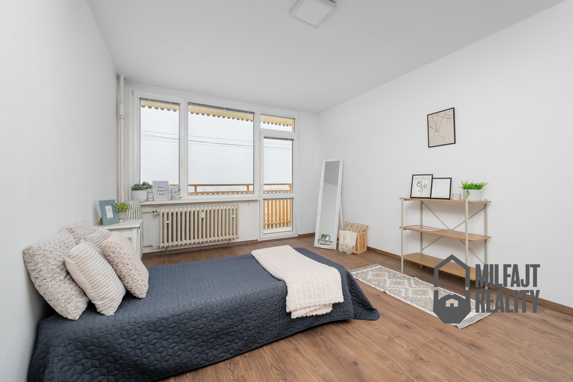 2025-12-18-10-05-02-CZ8_3768