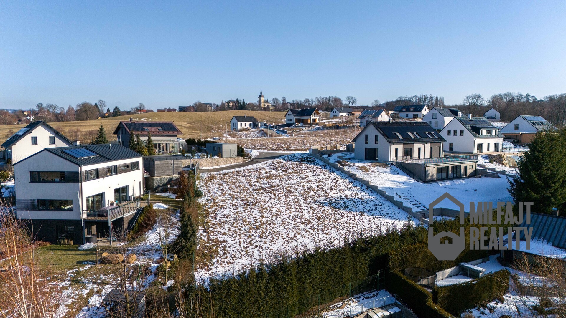 (2) Jirka Pozemek Foto 9