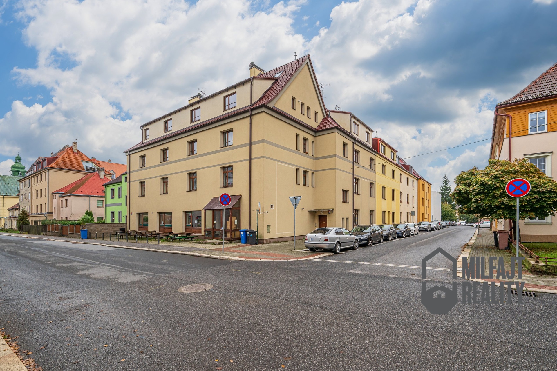 2025-10-15-09-27-10-CZ8_5607