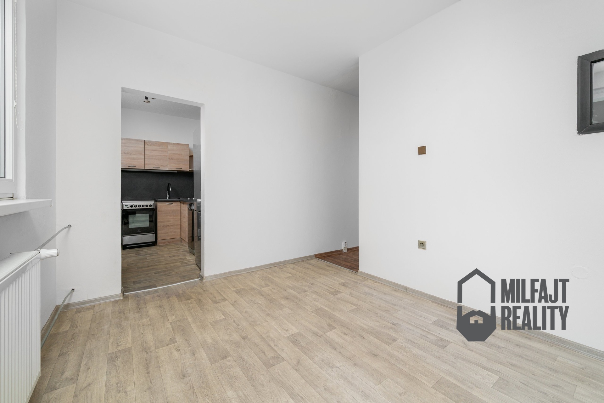 2026-03-12-09-18-59-CZ8_2530