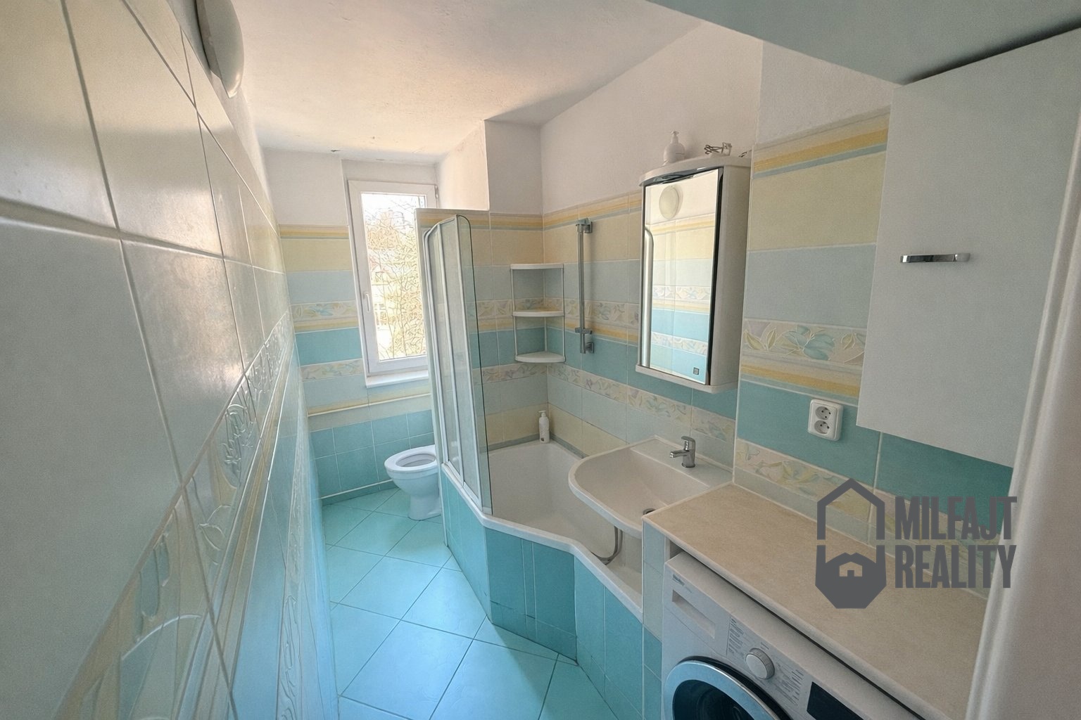 219C4D2B-2DD7-4A43-82D7-1FE3A745329D