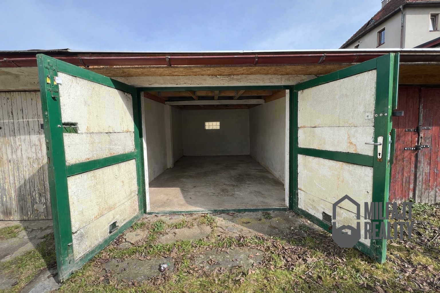 7AE8923F-E2FE-4134-8893-93DCBDA7164F