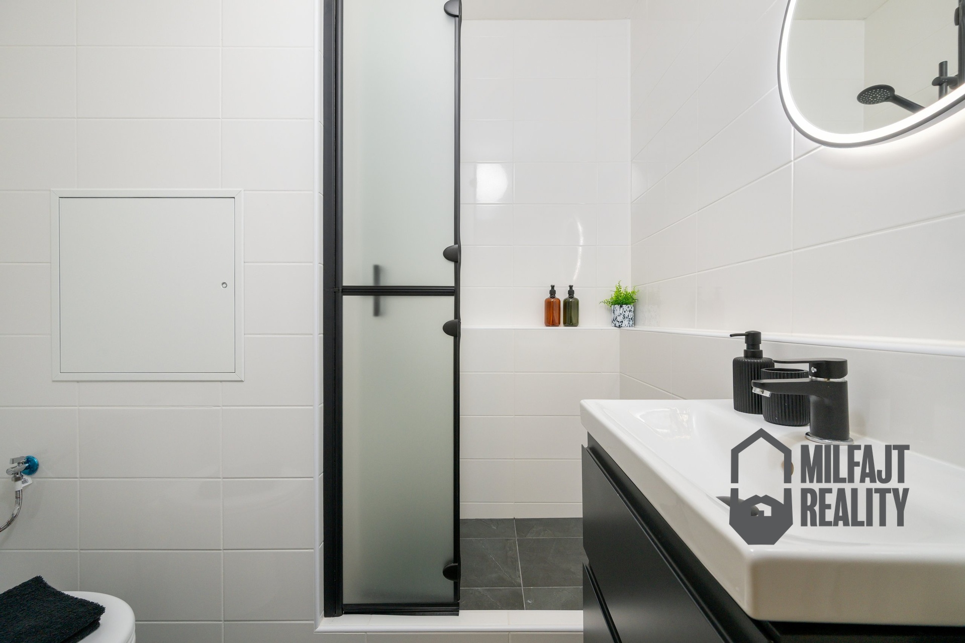 2026-03-31-15-43-19-CZ8_6420