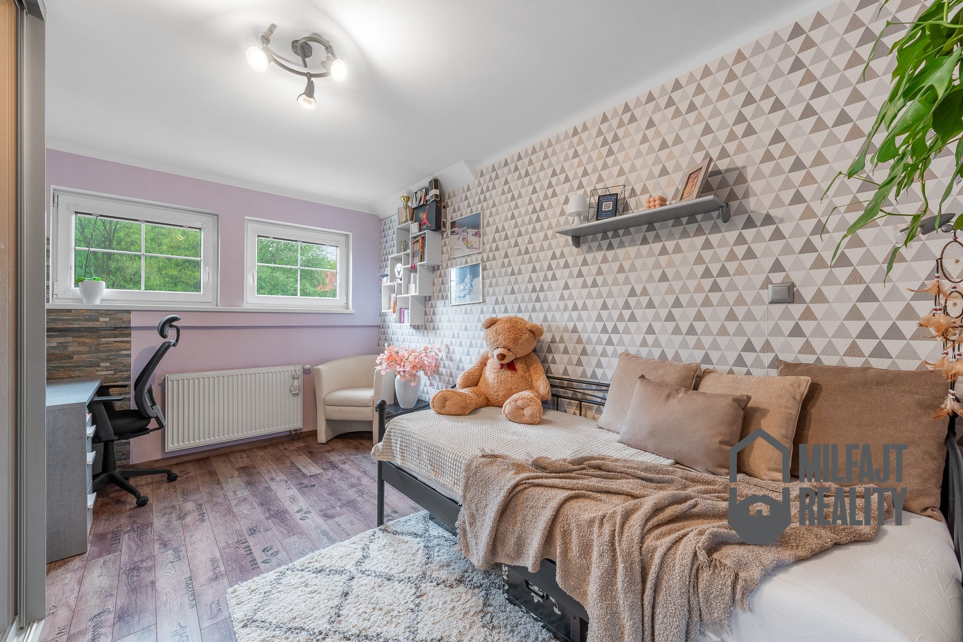 Prodej rodinného domu 250 m² - Mehr