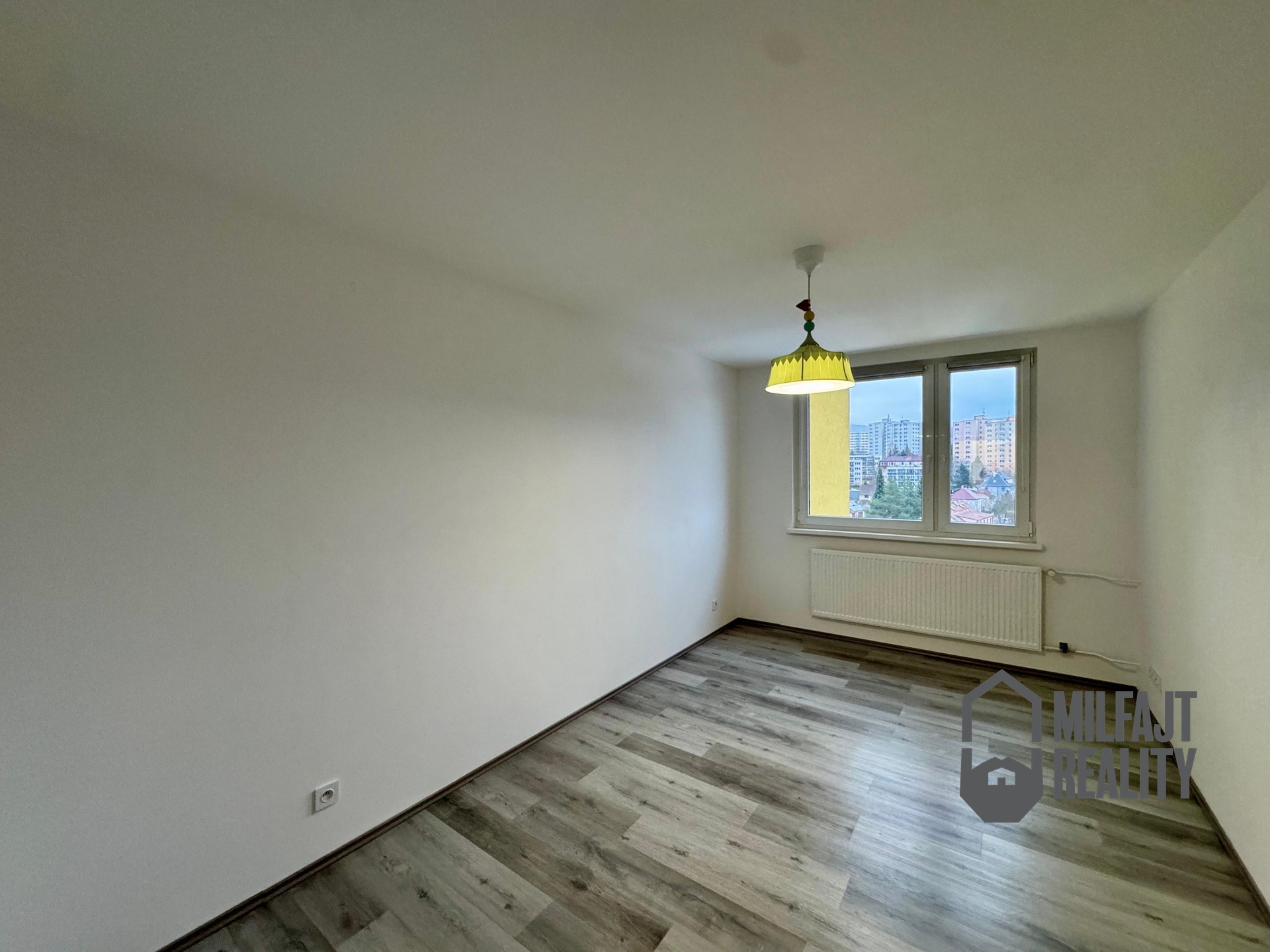 83ae2e35-b62f-425b-a13f-0e6ae5bfd95a