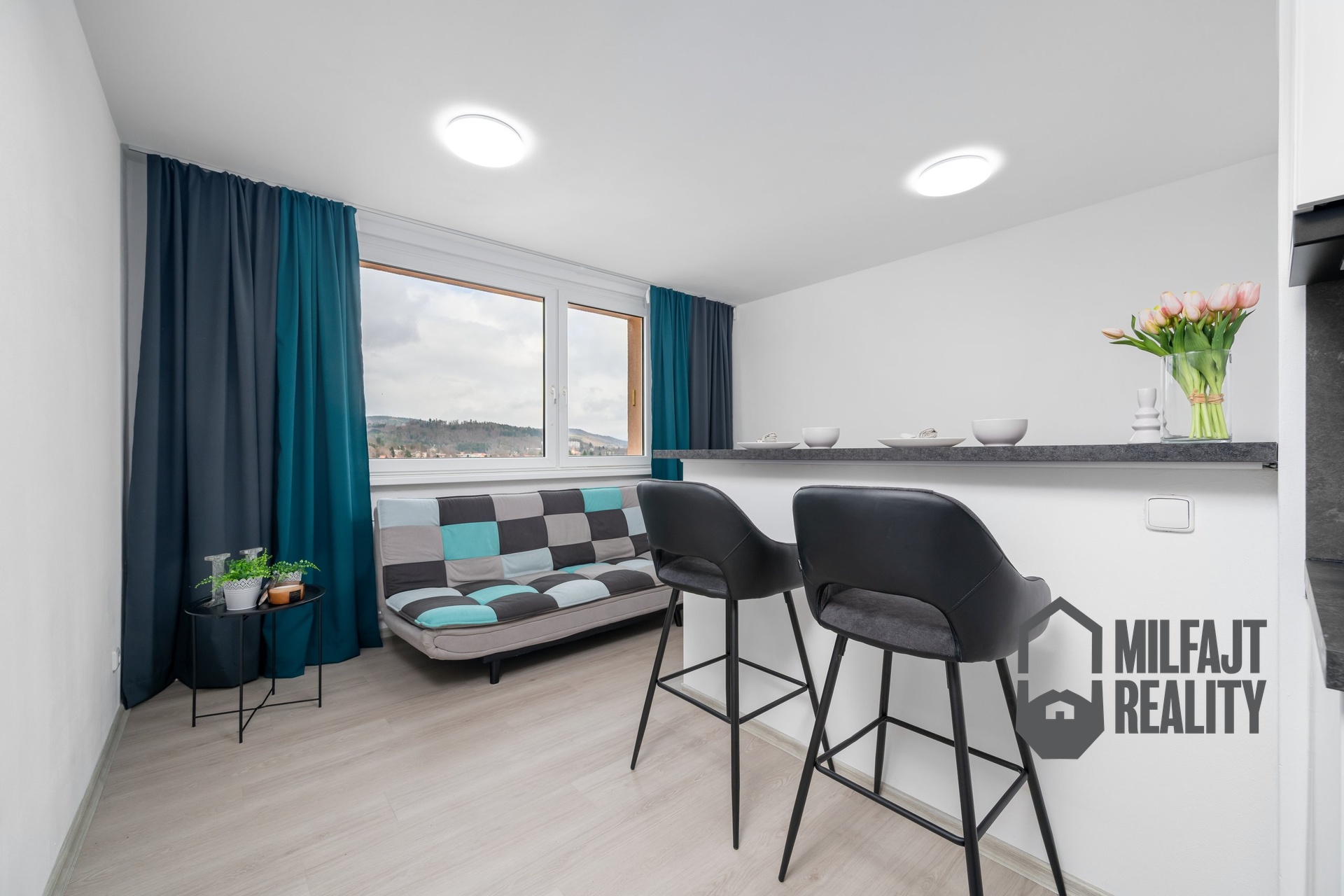 2026-03-31-15-47-17-CZ8_6448