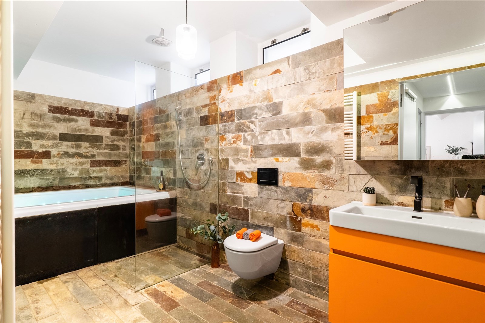 koupelna s vířivkou