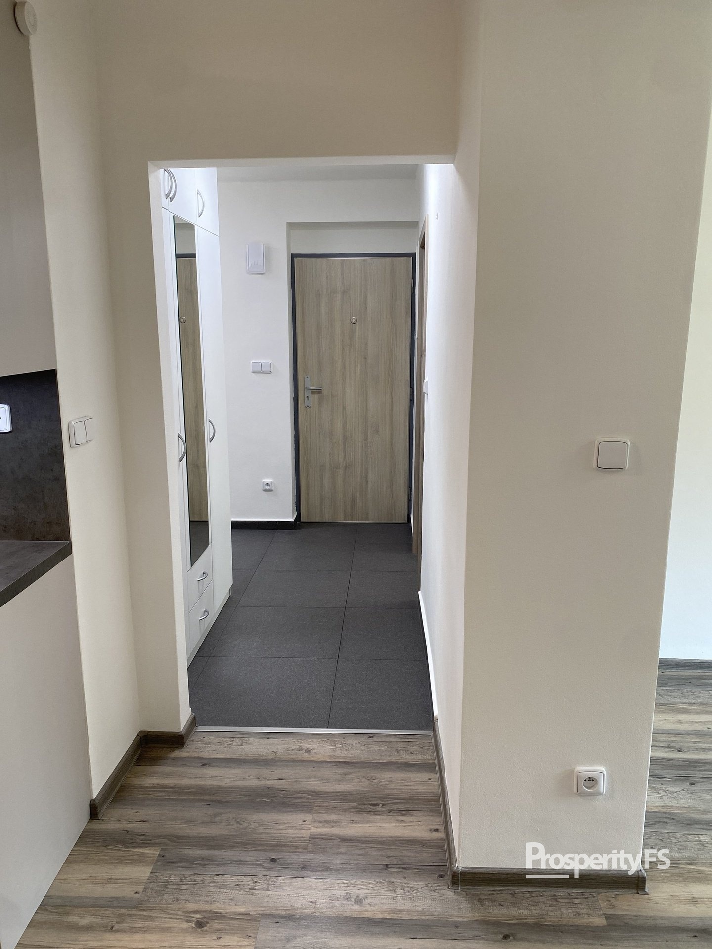 pronajem-byty-2-1-52-m2-kladno-krocehlavy-img-5836-6d7593