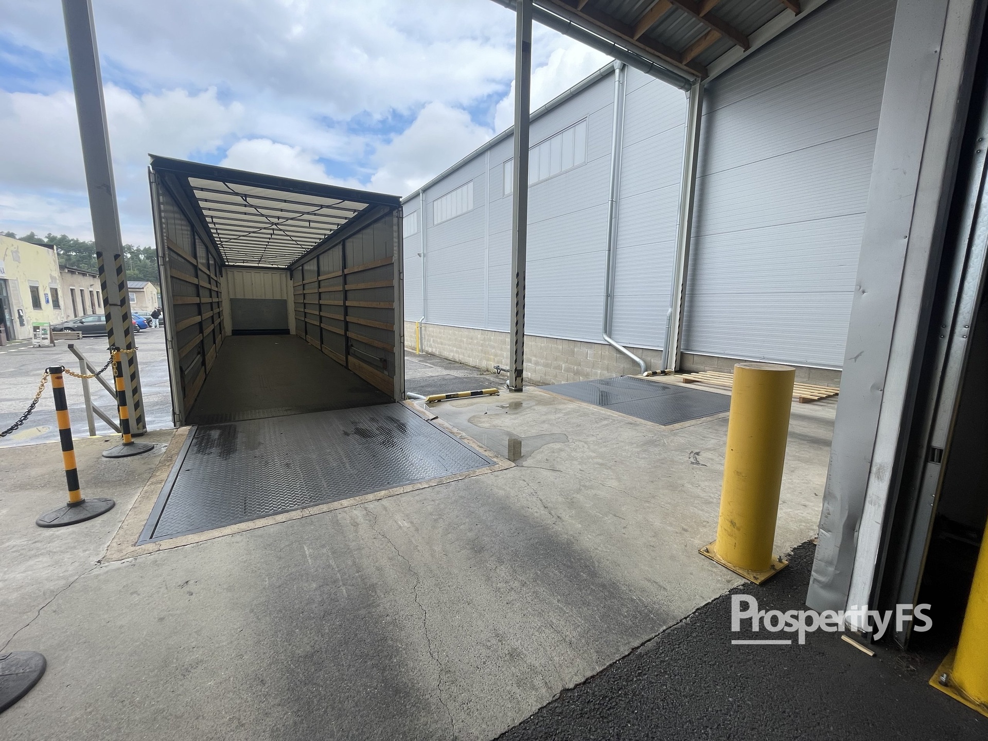 FF193D03-5AAB-4BB5-A9B0-6F30CDD26E16