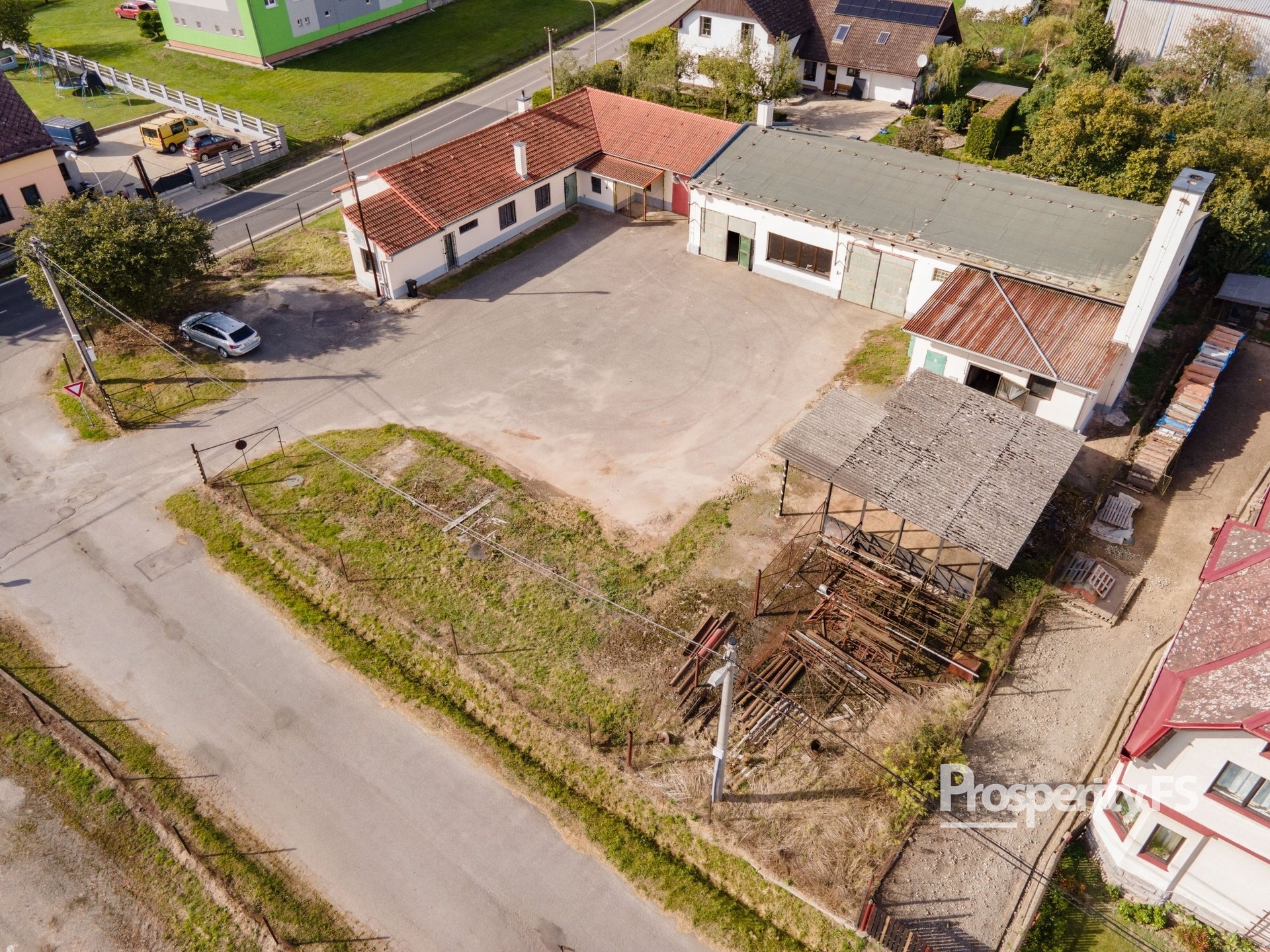komercni-areal-vcetne-rodinneho-domu-dji-0441-0ee6