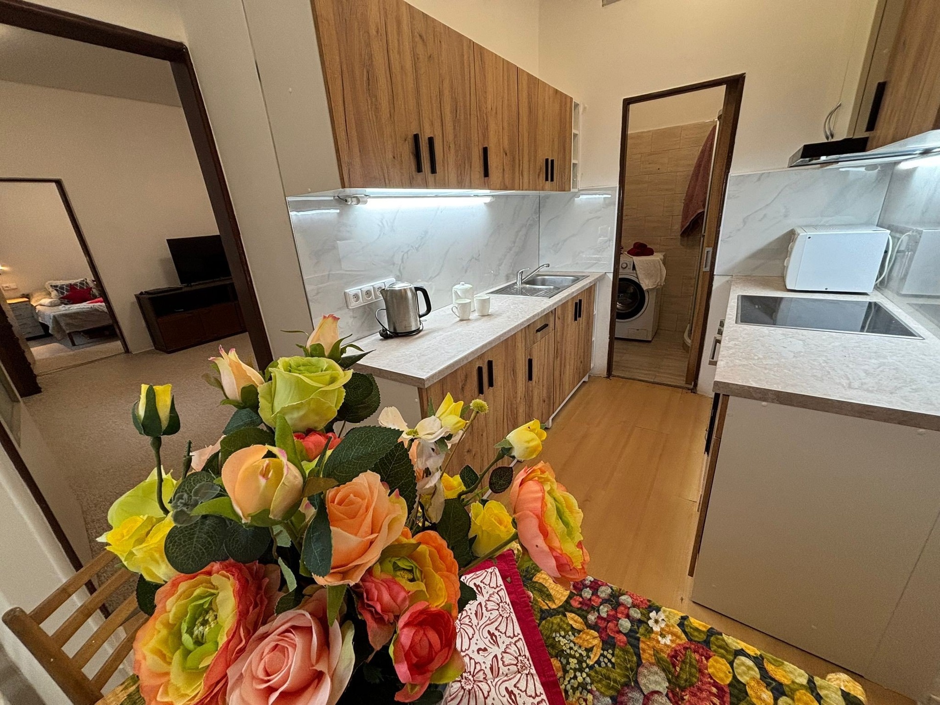 3c243583-3b9d-4b41-b104-1987d2484459