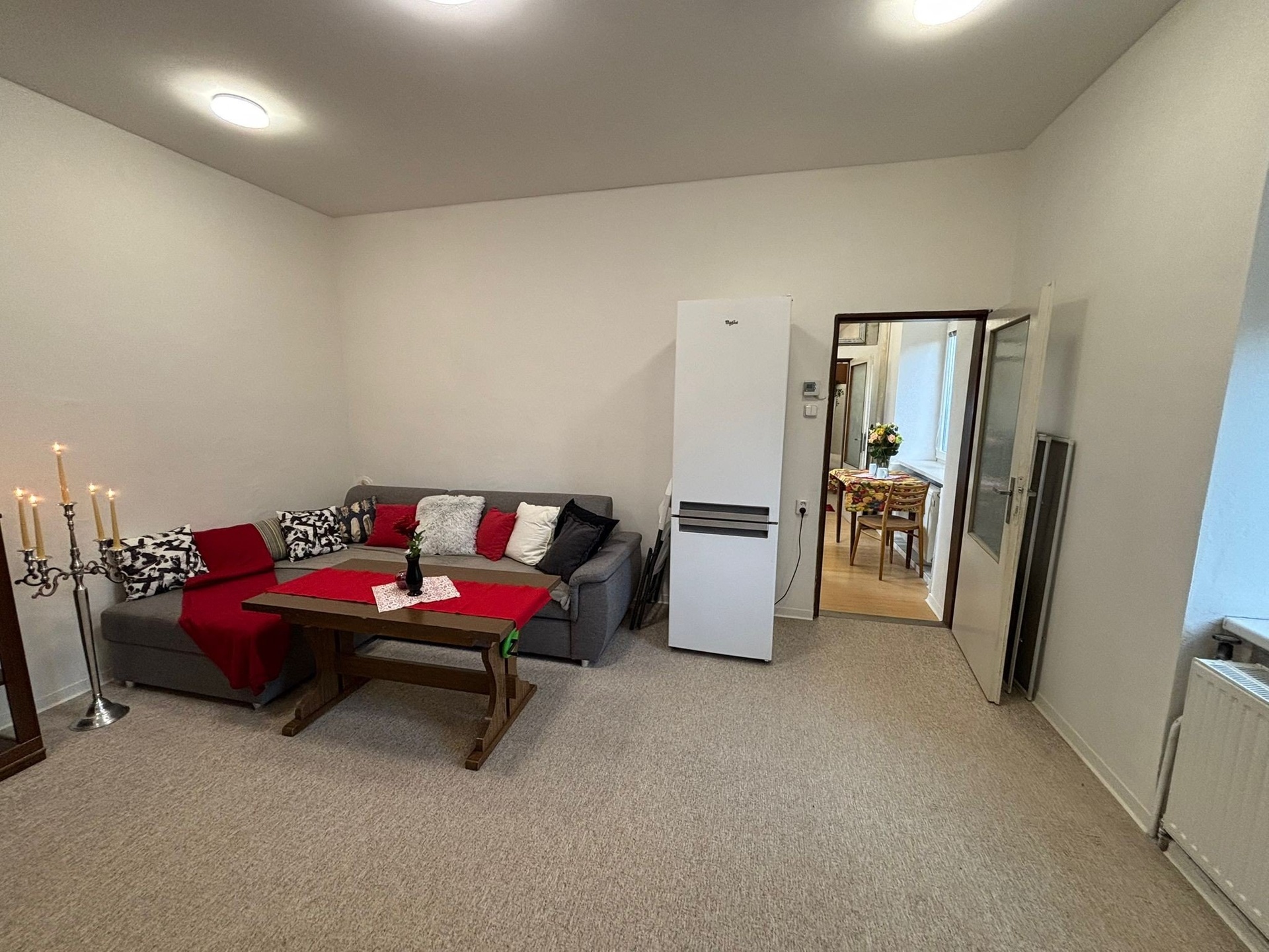 21b027b6-2d1f-45c4-9251-4ceaae4f7f4e (1)