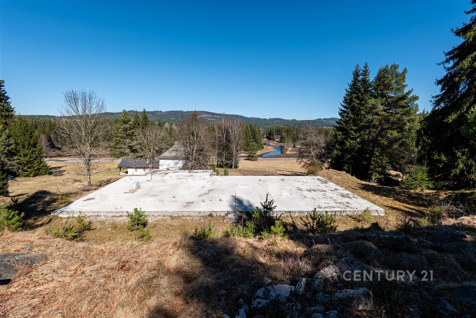 Stavební pozemek s nádherným výhledem na okolní př