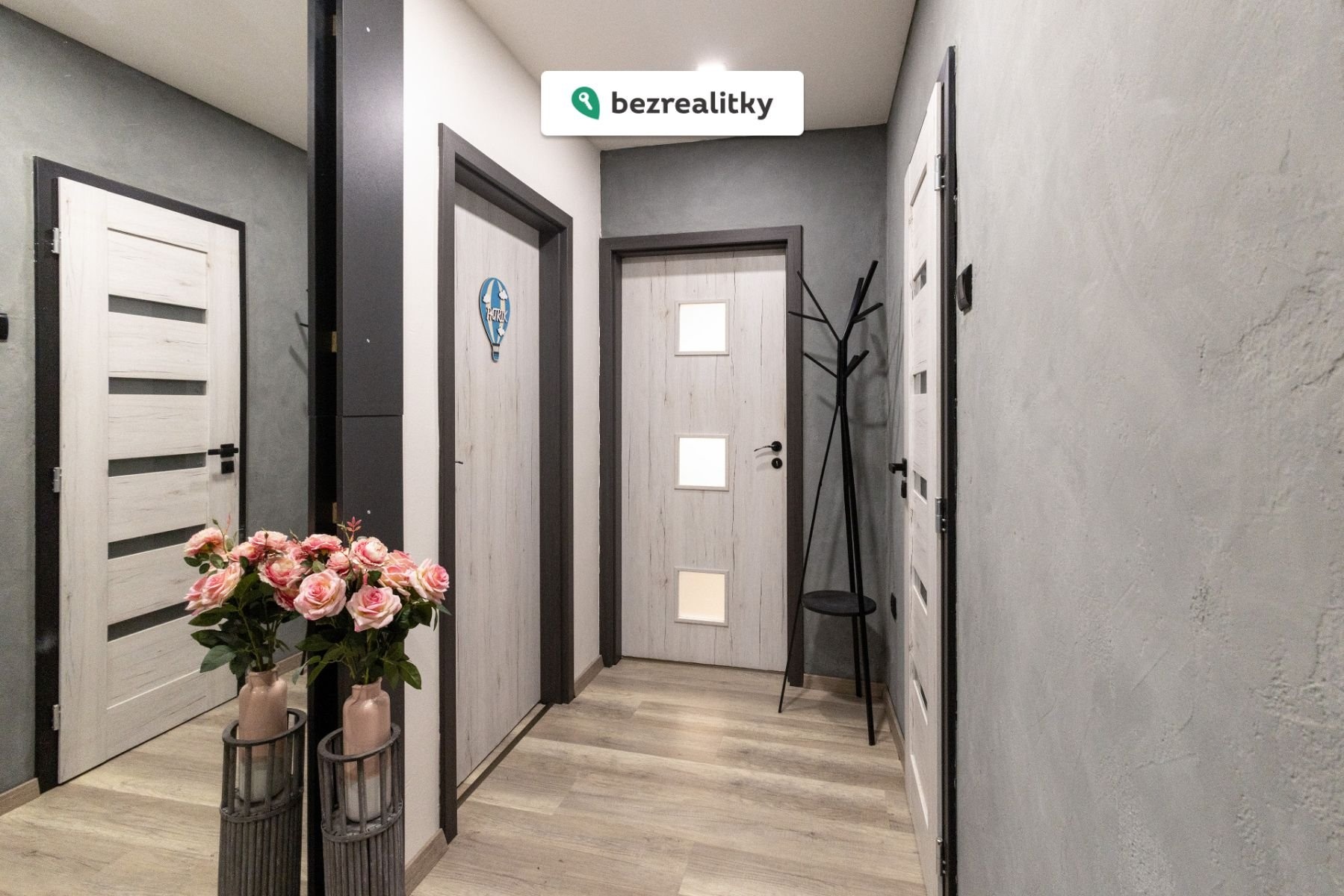 1775833352-ntymnfdipl-chodba2