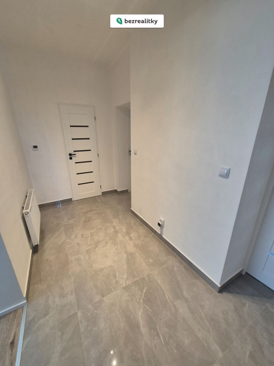 1763551049-nlqiwuxome-1000013915