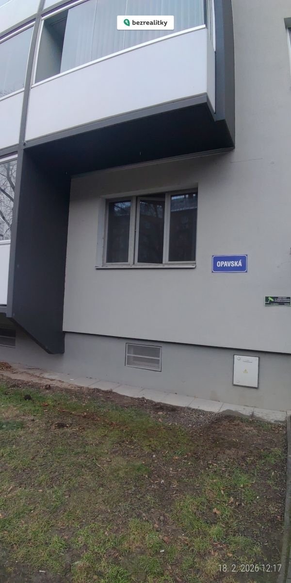 1772134925-sqjwtimvic-lod-c5-beie-pohled-zvenku