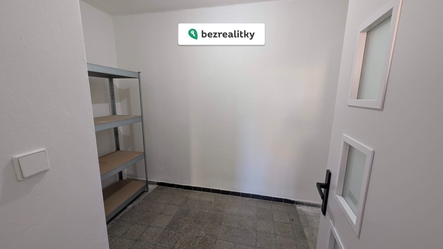 1762706435-vlijpcynmq-c5-a1atna