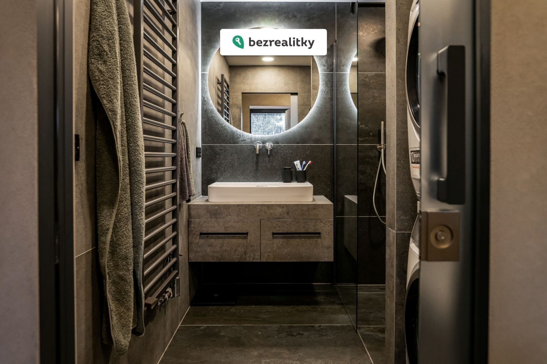 1775924840-vmjoitccwy-16