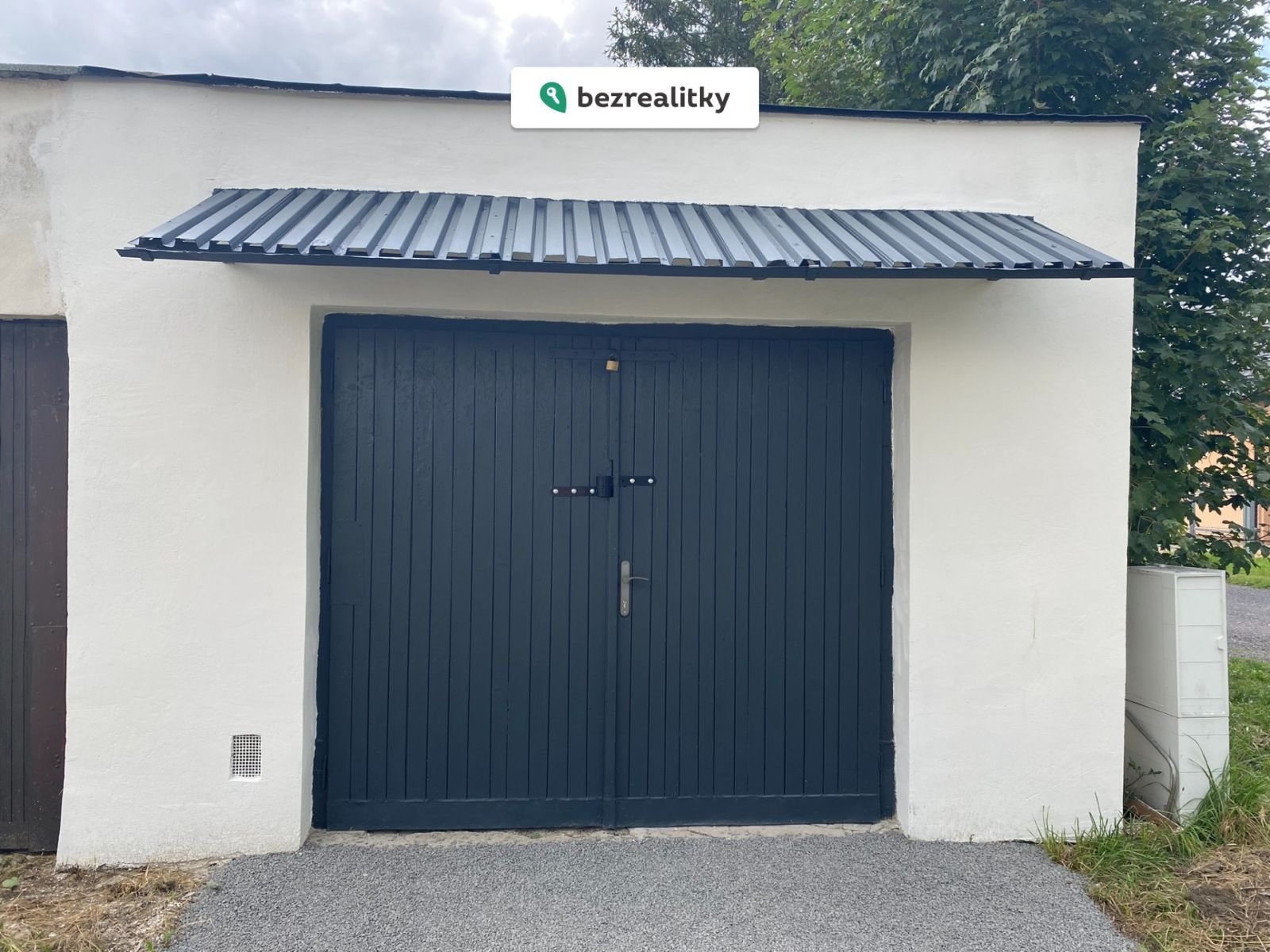 1763841530-xjdueoehvc-img-3446