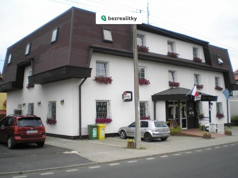 1461586343-hotel-013