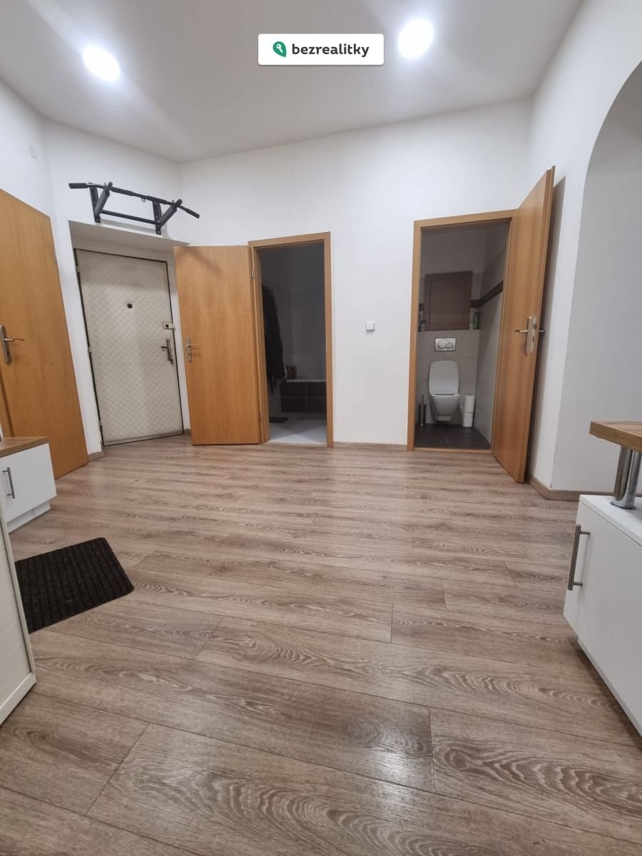 1770567078-yhnjoxgqpc-whatsapp-image-2026-02-08-at-16-46-24-282-29