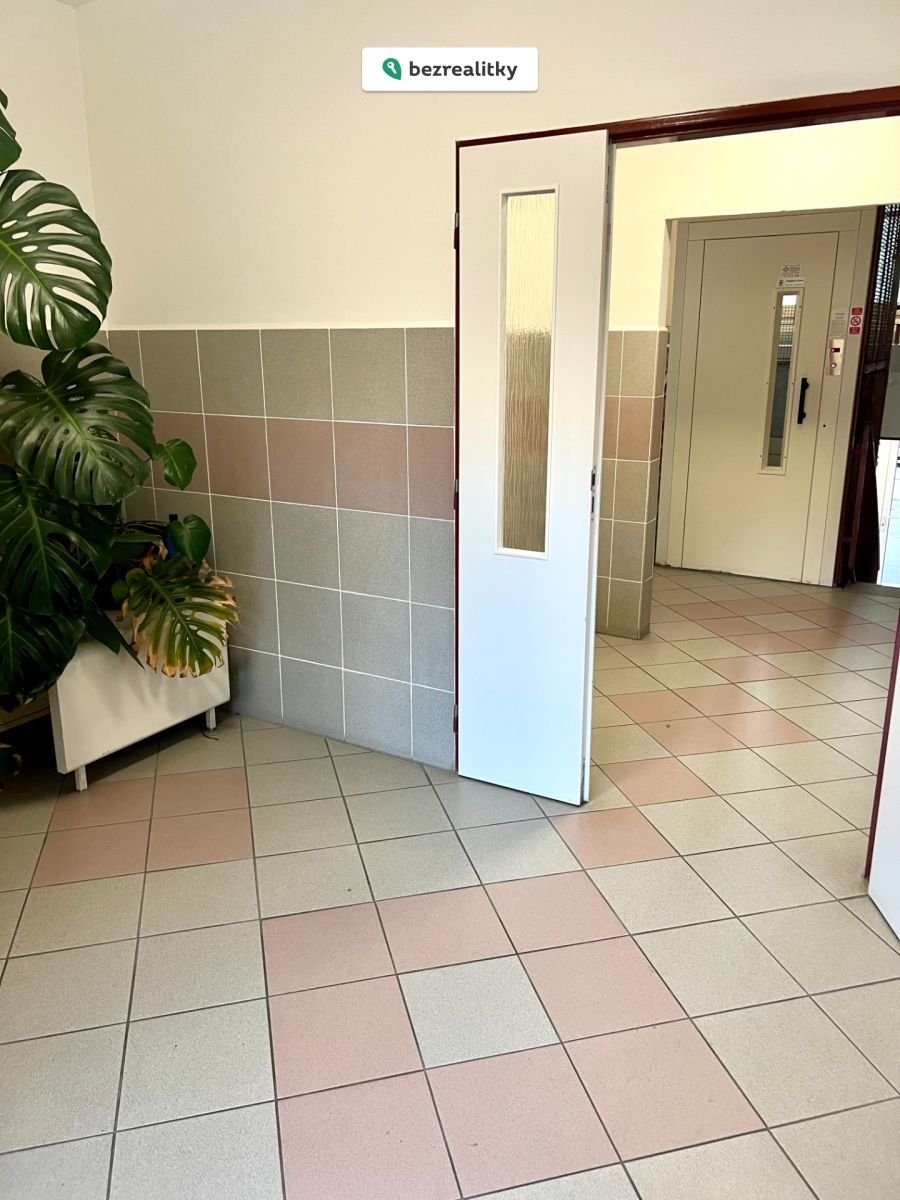 1757445862-syoayndmdq-img-4609