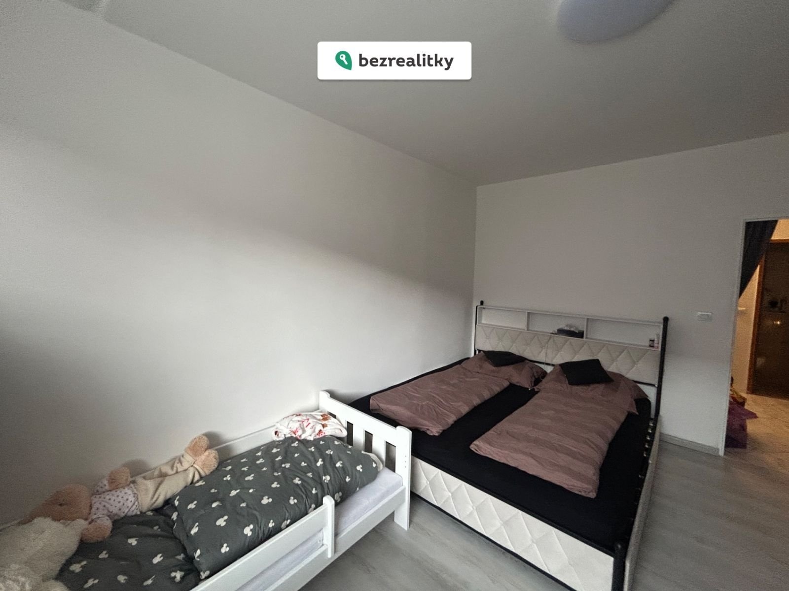 1774166160-vabwkpfthq-img-8930