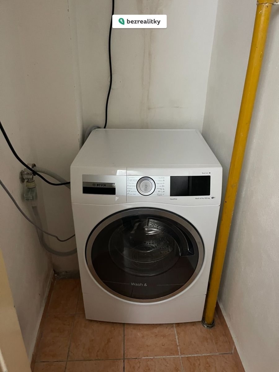 1759945108-jzsefuhejl-1000023492