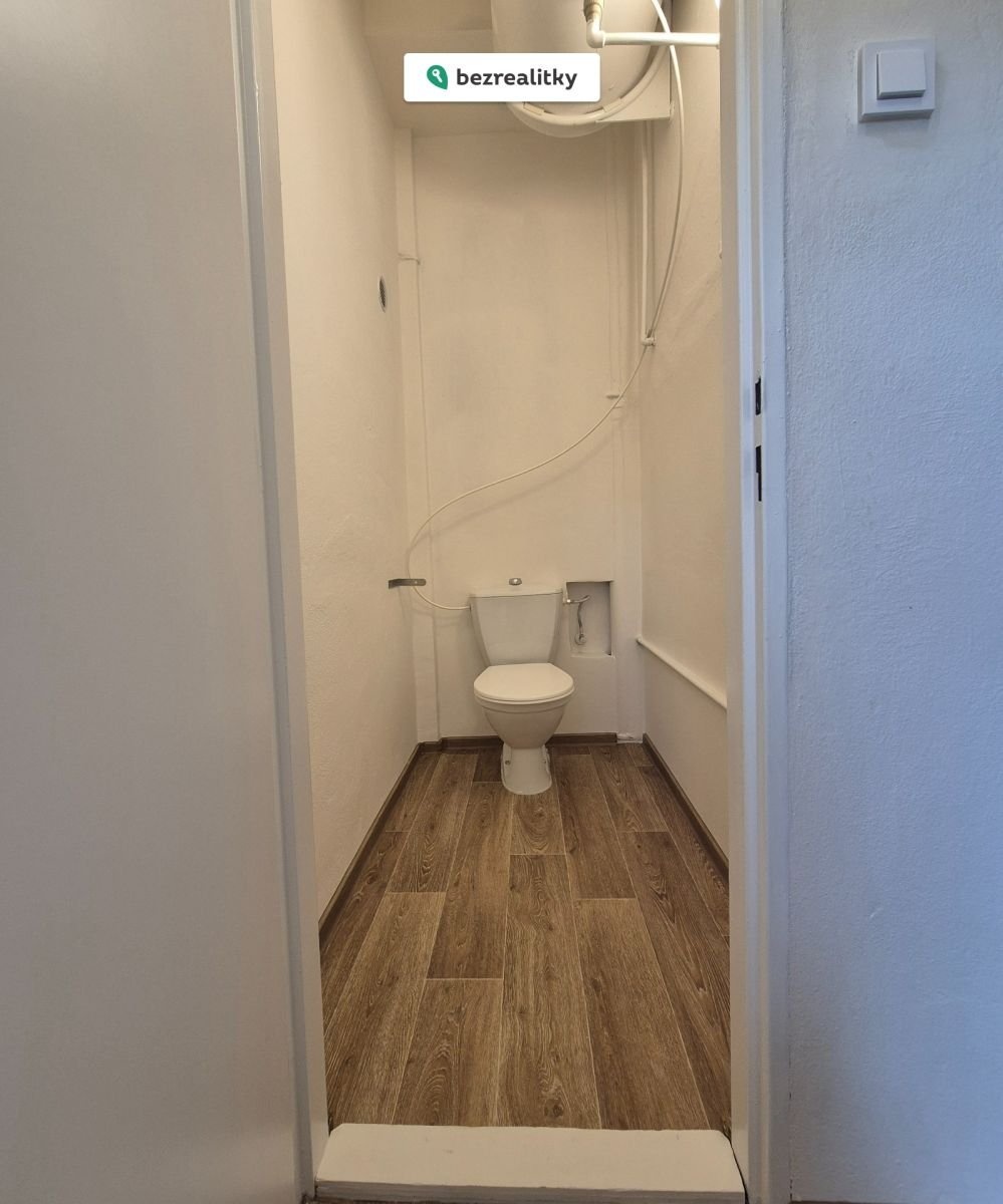 1762008380-kyqwqjozdi-20251101-120113