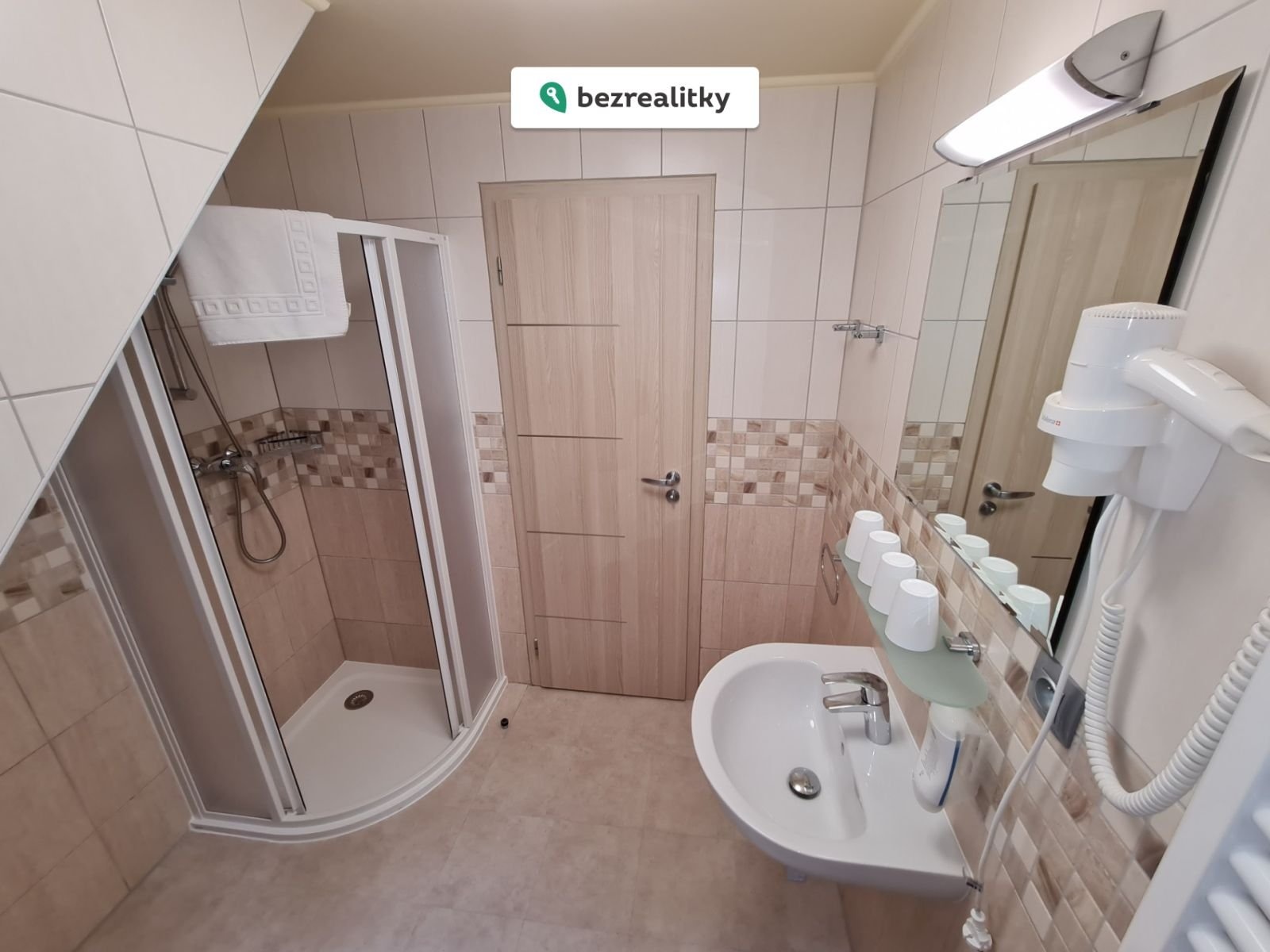 1775038966-ymxosycasj-8-rezidence-horsk-c3-a1-zahrada-byt-8-28apartm-c3-a1n-2-2bkk-44-2c9-m2-29-2811