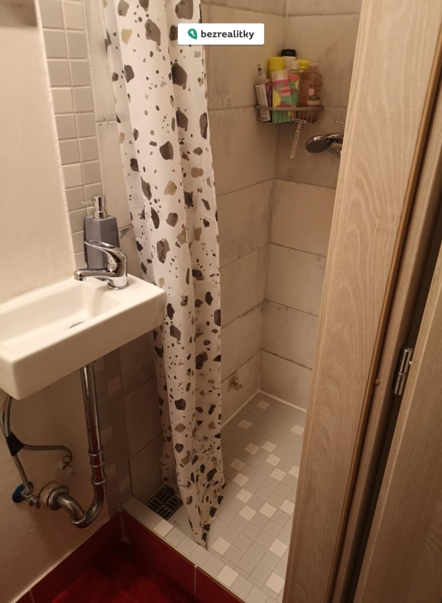 1771669621-oxhjvpxcpn-whatsapp-image-2026-02-21-at