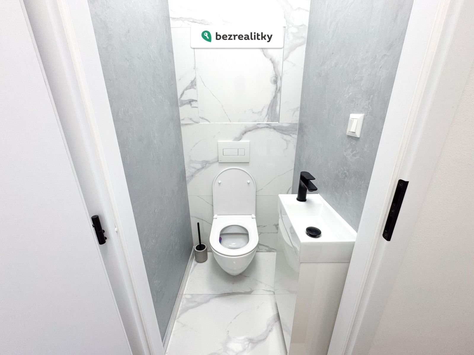 1774441779-bxntsdtgli-img-7253