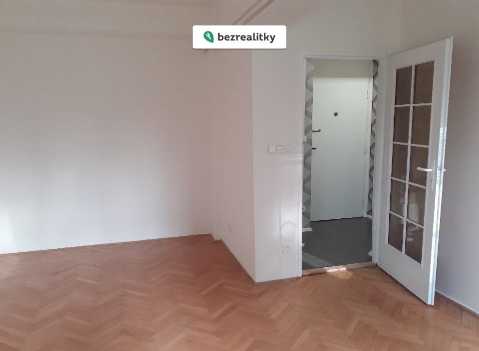 1760903633-uxawipesmi-20200309-161228-copy